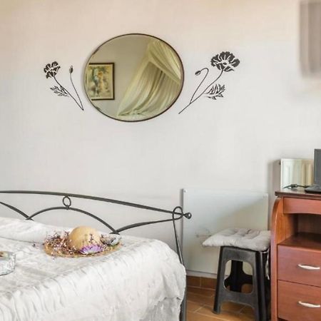 Makis Sea-View Apartment-Corfu Port Mantouki ภายนอก รูปภาพ